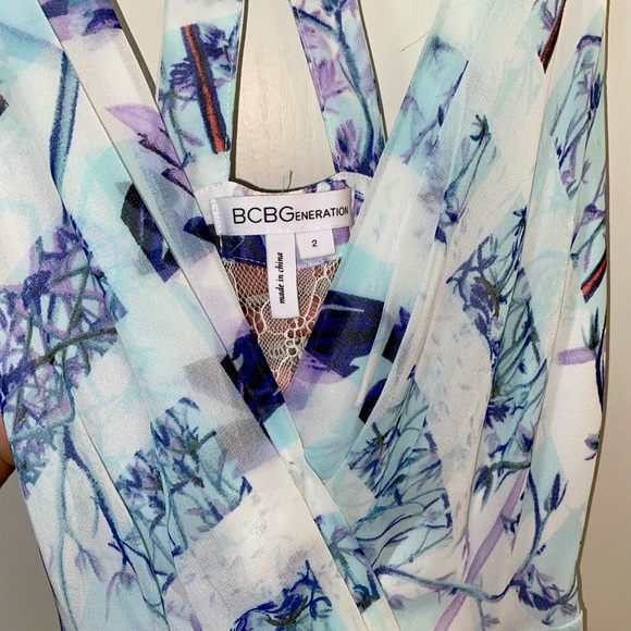 BCBG Generation Size 2 Light Floral Lace Dress - Picture 6 of 6